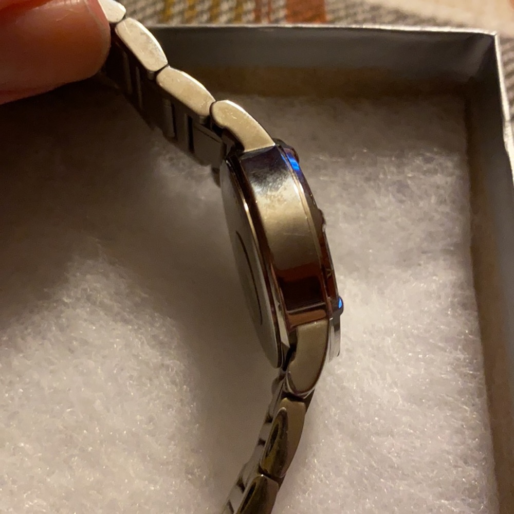 💯 Authentic • BULOVA Diamond Bezel Watch - Picture 9 of 13